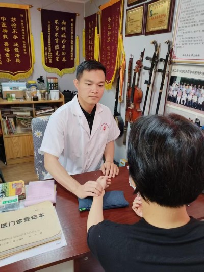 陈景英---传承千年智慧.探索中医奥妙 中医世家第五代传承人—陈景英