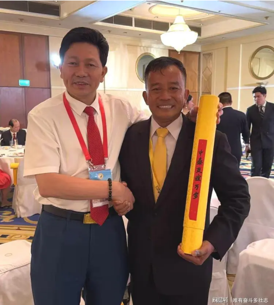 李乘伊院士曼谷论道 百年中医盛典擘画传承新篇 中医药文化大使