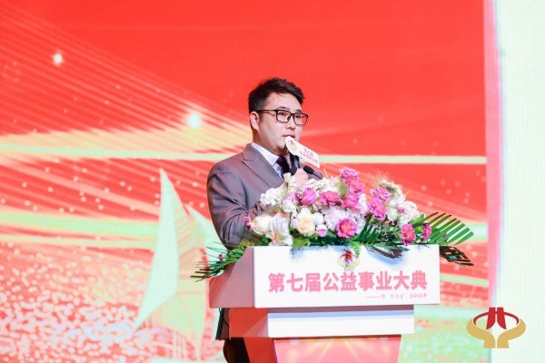 人民楷模——章奕亮