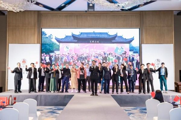 人民楷模——章奕亮
