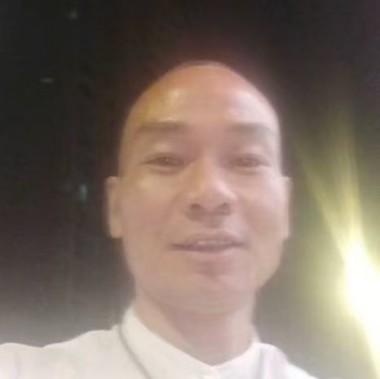 中国风水师——容启清