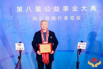 砥砺奋进七十载，诚信铸就石油梦 ——记巴东县红鹰成品油有限公司董事长肖显盛