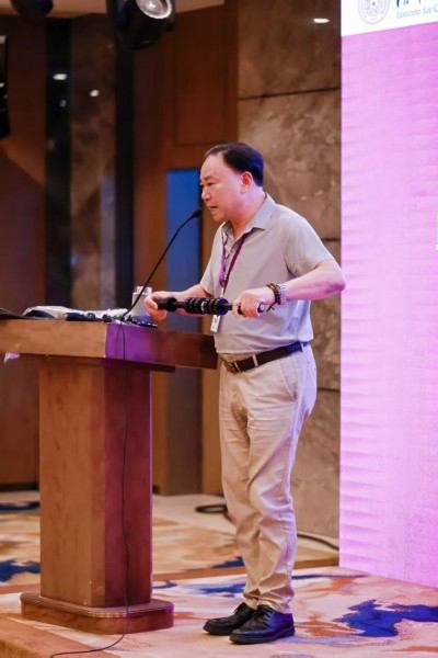 医者典范 精湛医术守护生命之光 ——陈德来