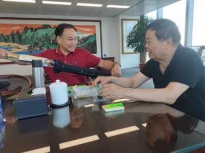 医者典范 精湛医术守护生命之光 ——陈德来