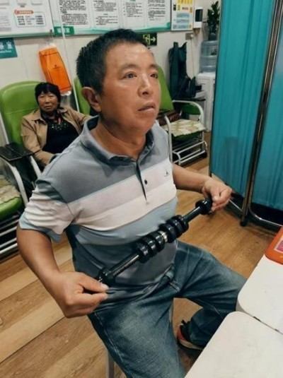 医者典范 精湛医术守护生命之光 ——陈德来