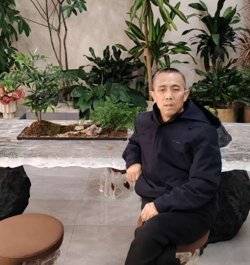 佛医融仁术 岐黄济众生  ——记国医名师、中医专家王庆东的济世之路